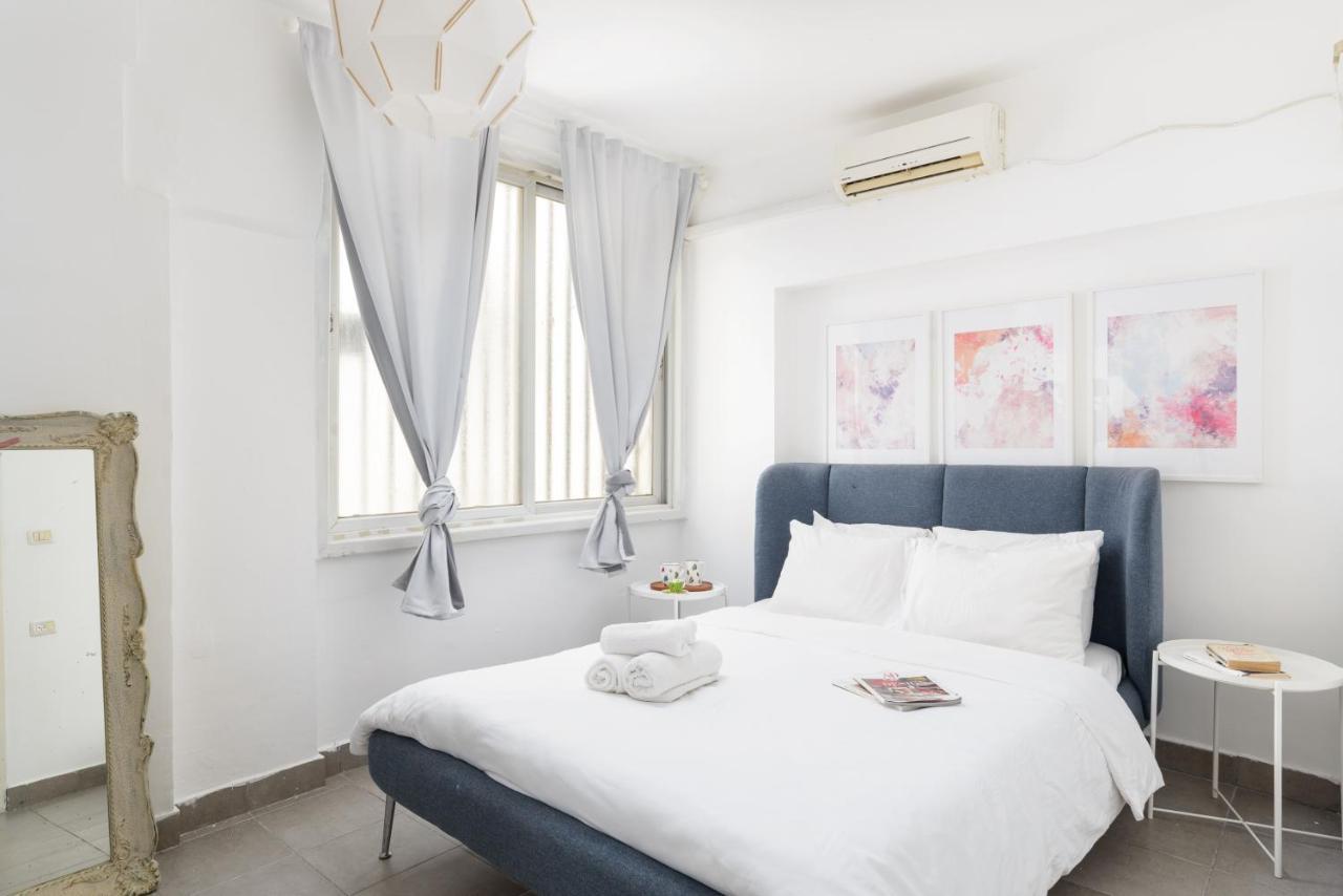 Sea View 2 Bedroom Apartment With Bomb Shelter Tel Aviv Esterno foto