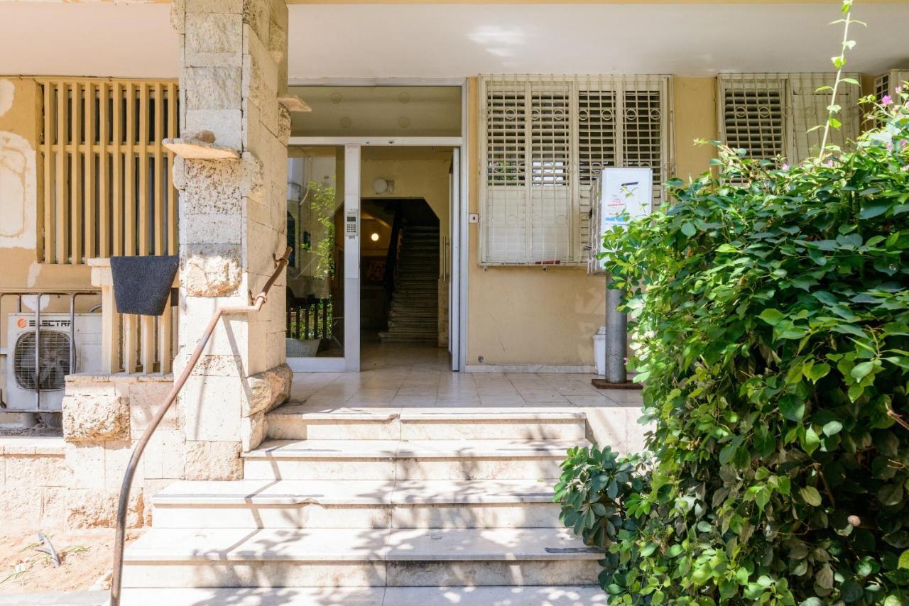 Sea View 2 Bedroom Apartment With Bomb Shelter Tel Aviv Esterno foto